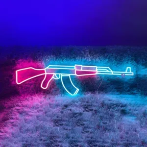 لوحة نيون AK-47 – لمسة جيمرية نارية